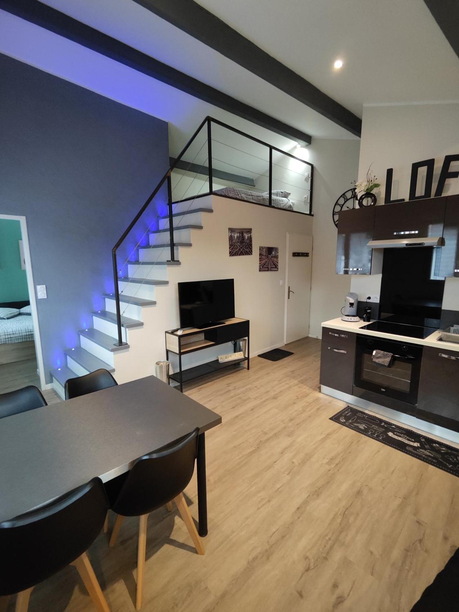 Loft, Studio And Love Rooms Bourg-Saint-Christophe Экстерьер фото