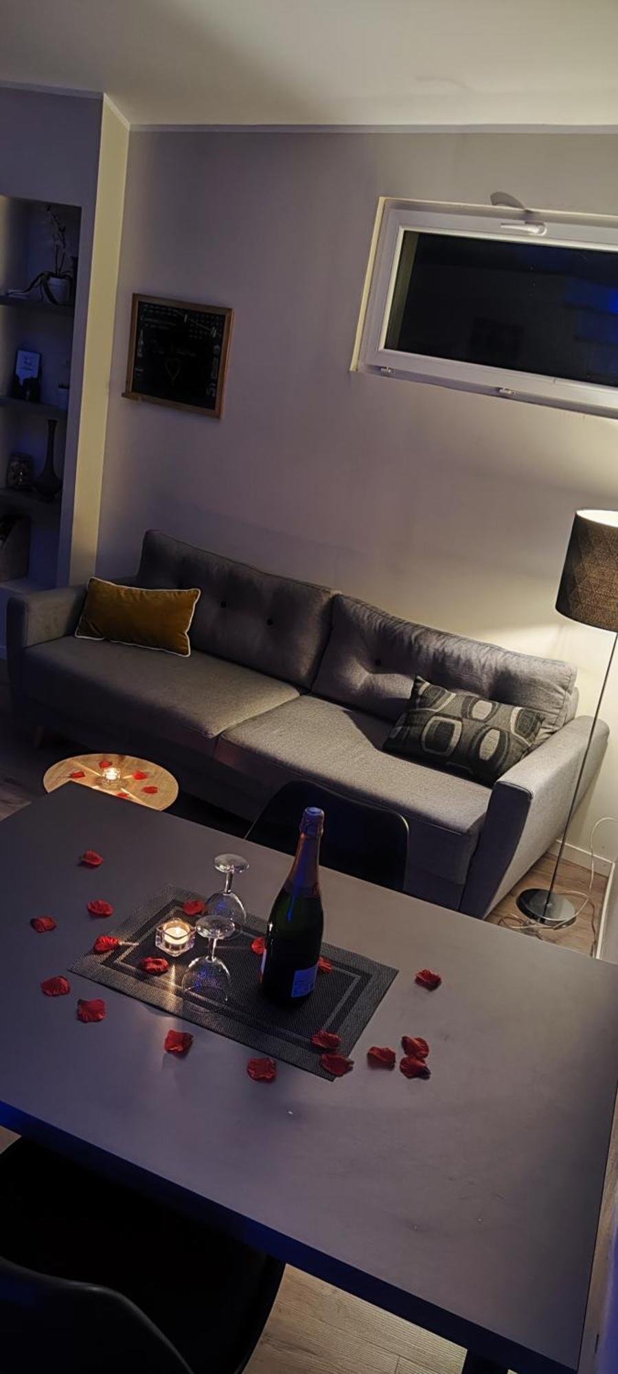 Loft, Studio And Love Rooms Bourg-Saint-Christophe Номер фото