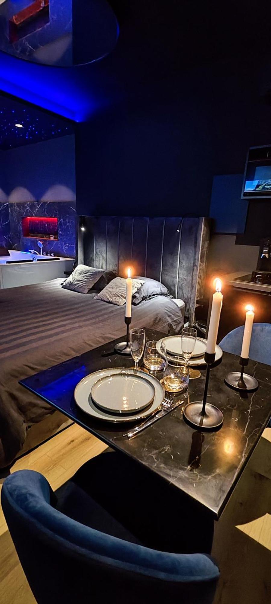 Loft, Studio And Love Rooms Bourg-Saint-Christophe Номер фото