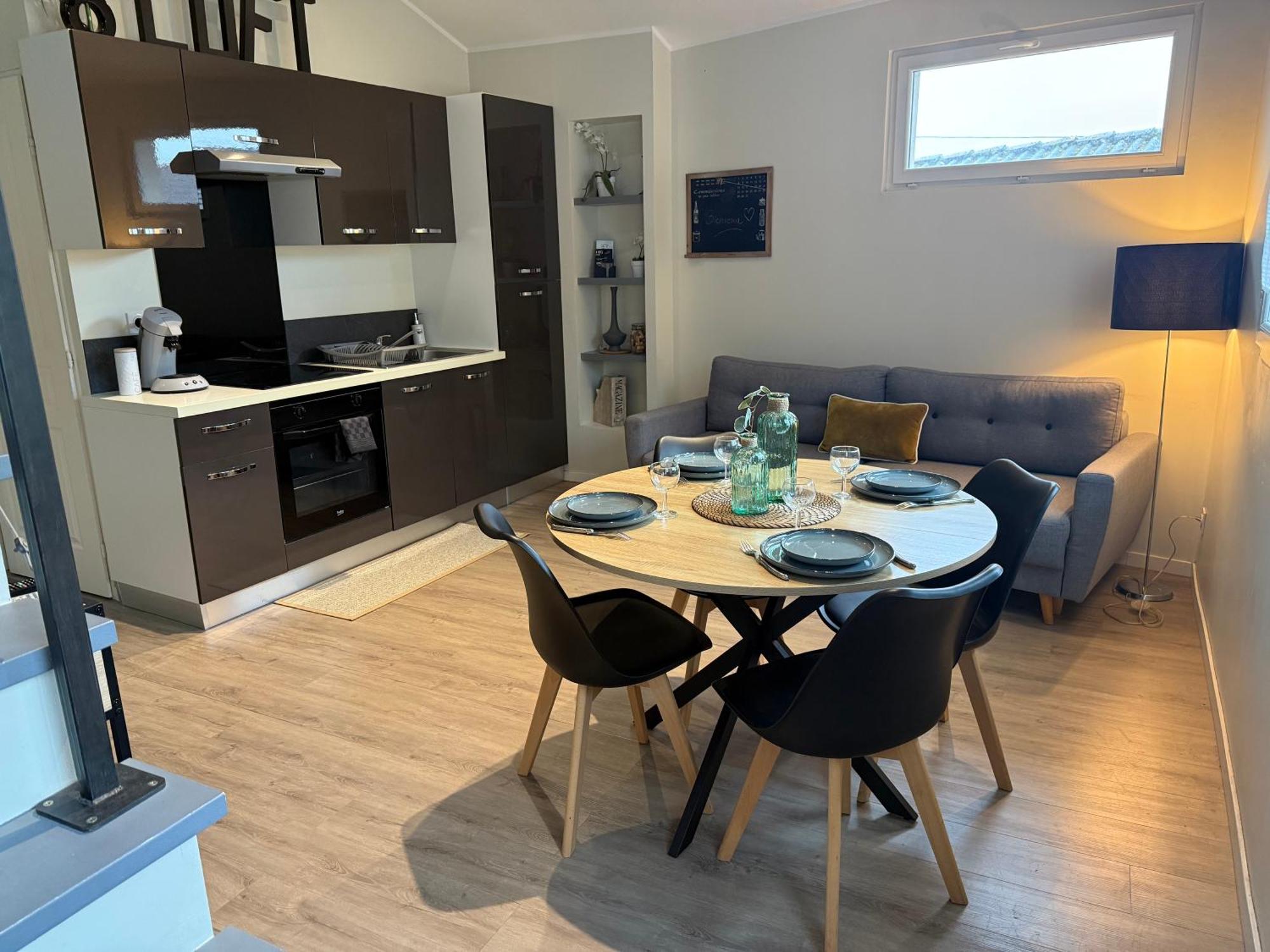 Loft, Studio And Love Rooms Bourg-Saint-Christophe Экстерьер фото