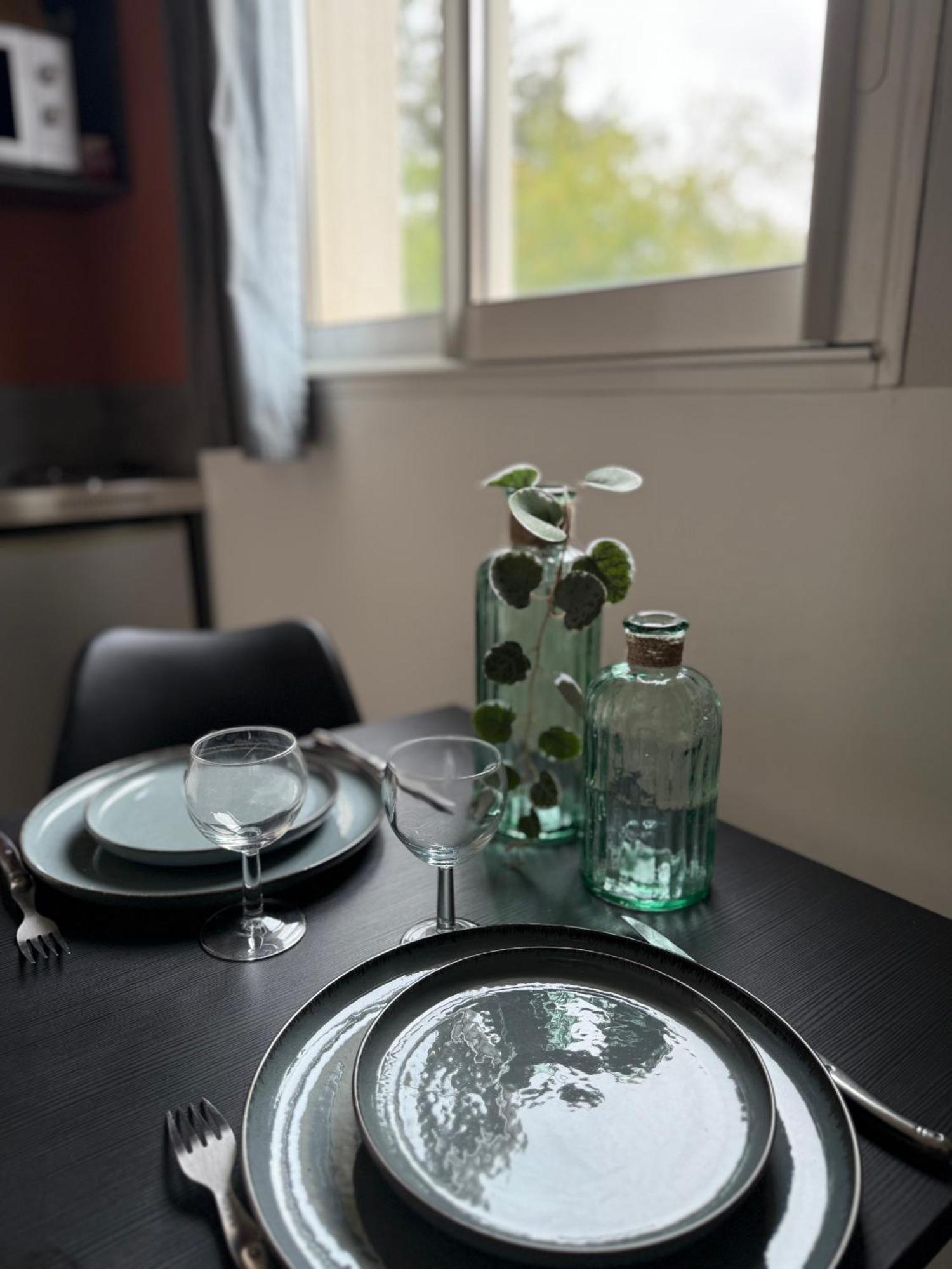 Loft, Studio And Love Rooms Bourg-Saint-Christophe Экстерьер фото