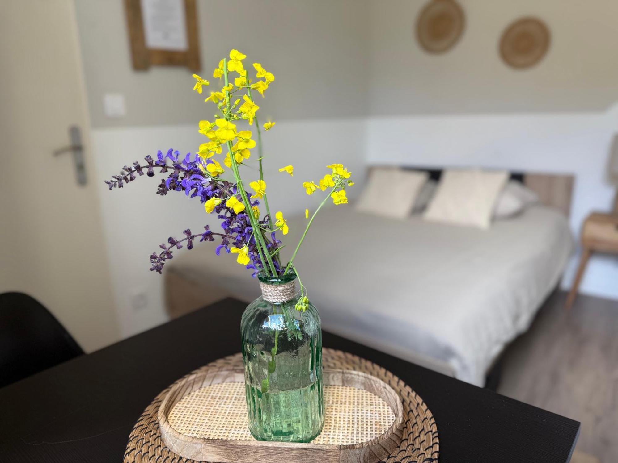Loft, Studio And Love Rooms Bourg-Saint-Christophe Экстерьер фото